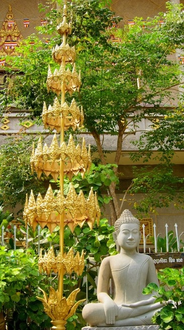 Temple Preparation for Khmer New Year 2016