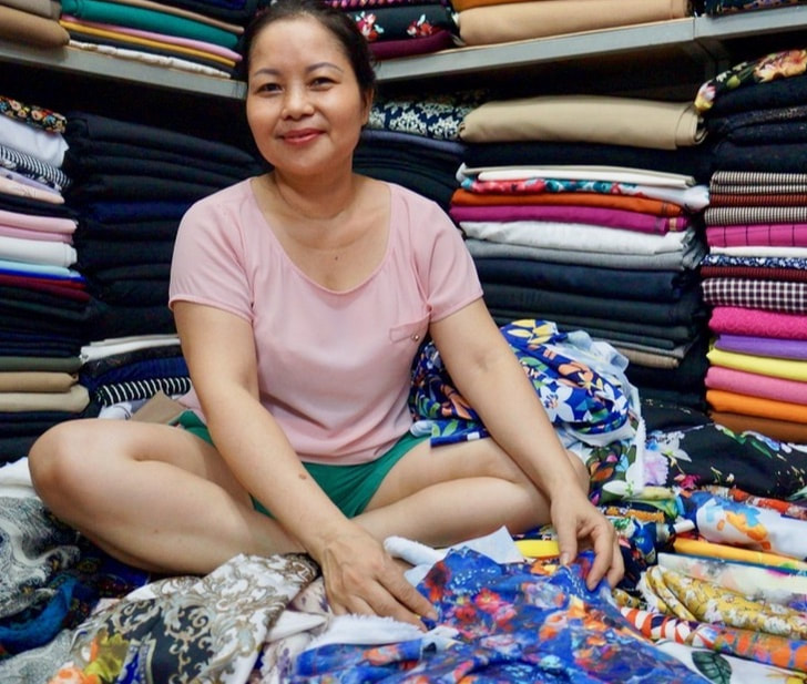 Fabric Seller in Cho Hom Hanoi