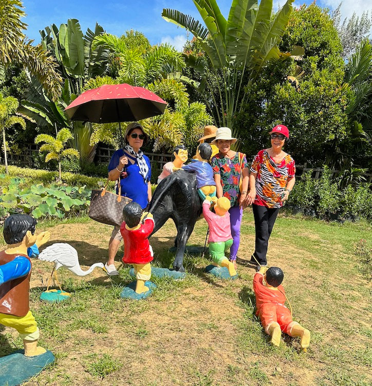 Whimsical Sculpture in Dafalongs
