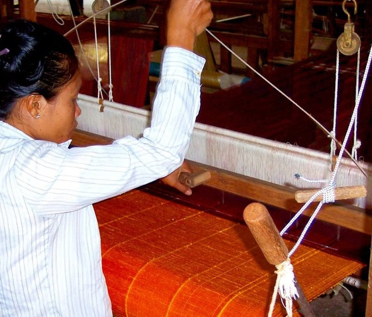 Silk Weaver in Siem Reap
