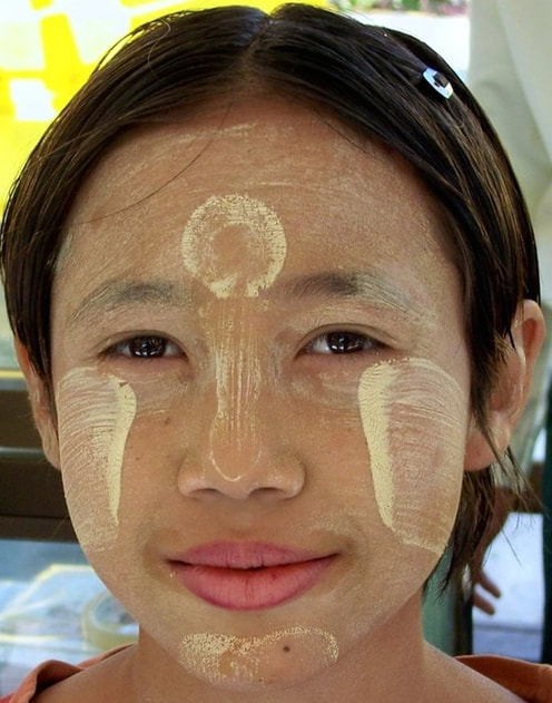 Thanaka on Burmese Girl's Face